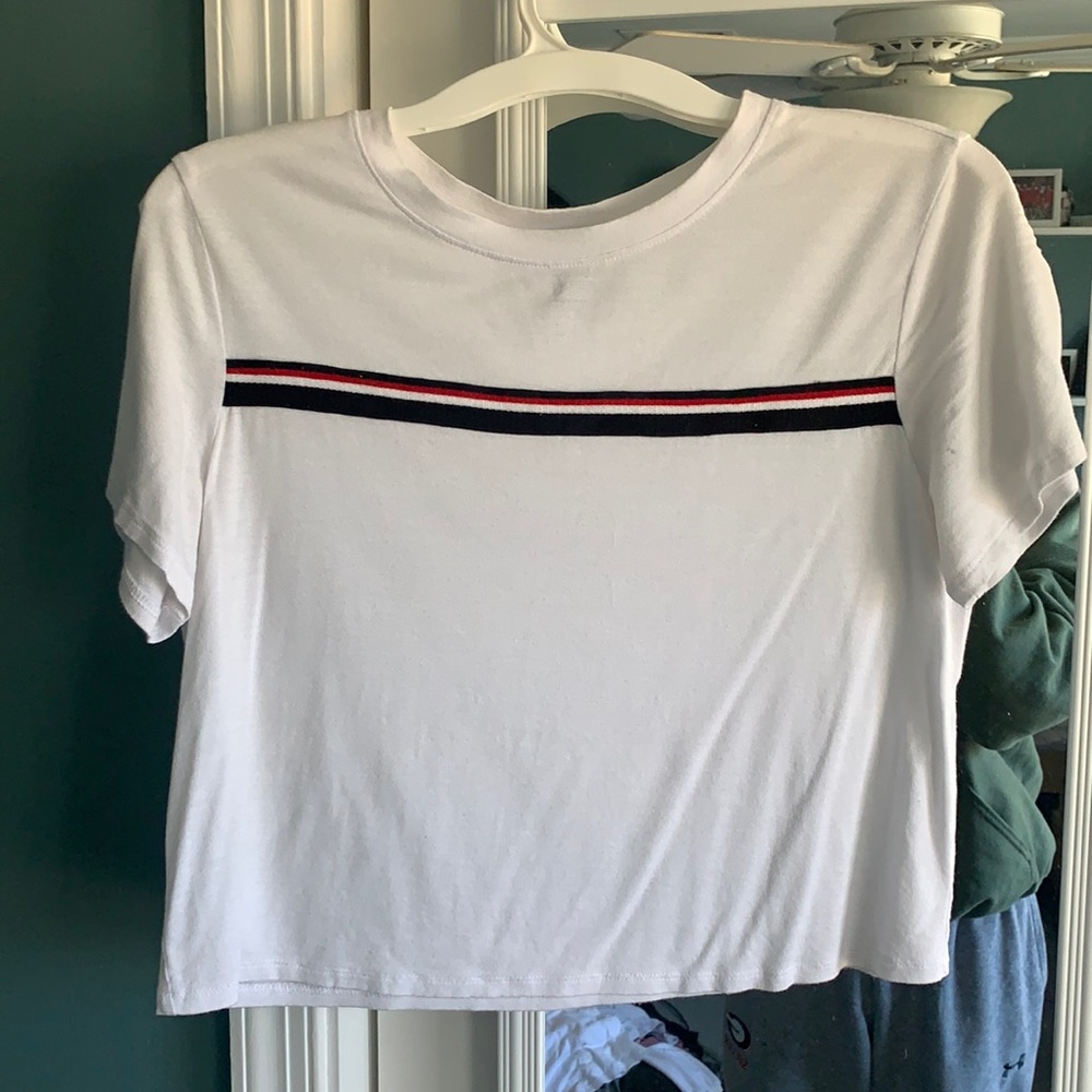 Forever 21 cropped tshirt